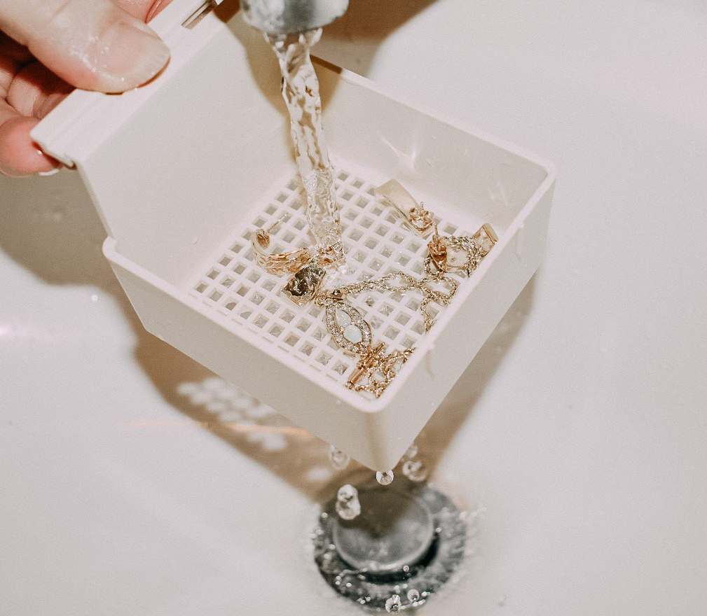 Sparkle Again| Jewelry&nbsp;Cleaning